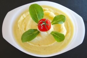 Creme de batata com noz moscada e pimenta branca