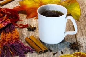 Vinho com canela e receita surpresa de espiga de milho no micro-ondas